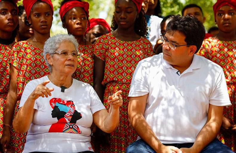 Rafael Fonteles confirma Regina Sousa na SASC em seu Governo